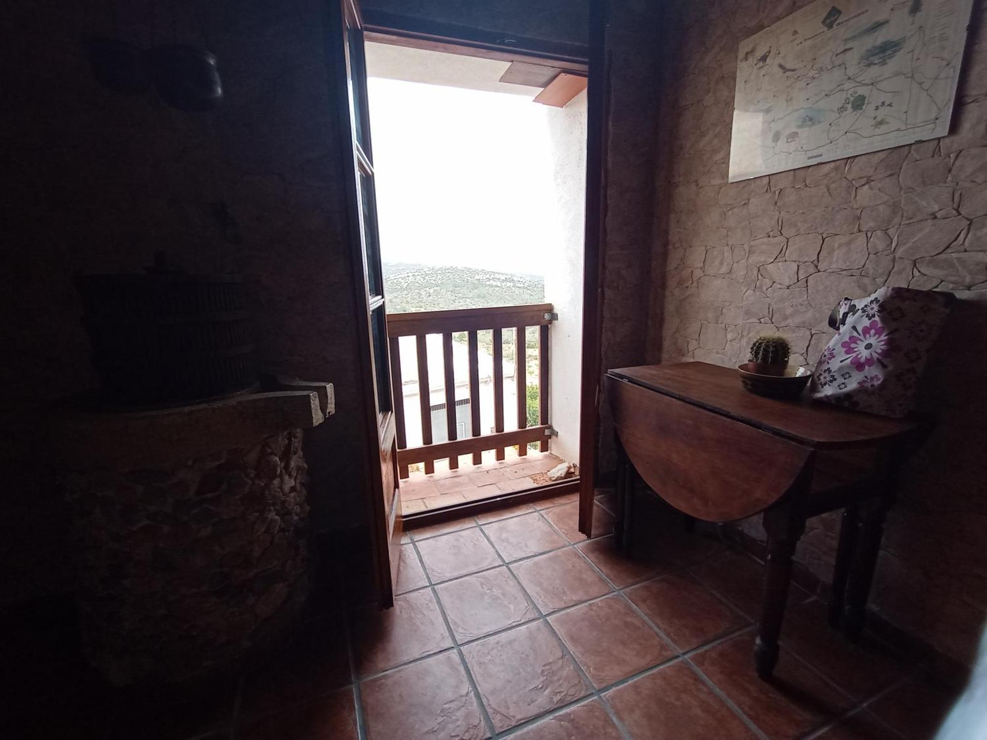 Tranquil And Spacious Townhouse In Historical And Picturesque Cervera Del Maestre 外观 照片