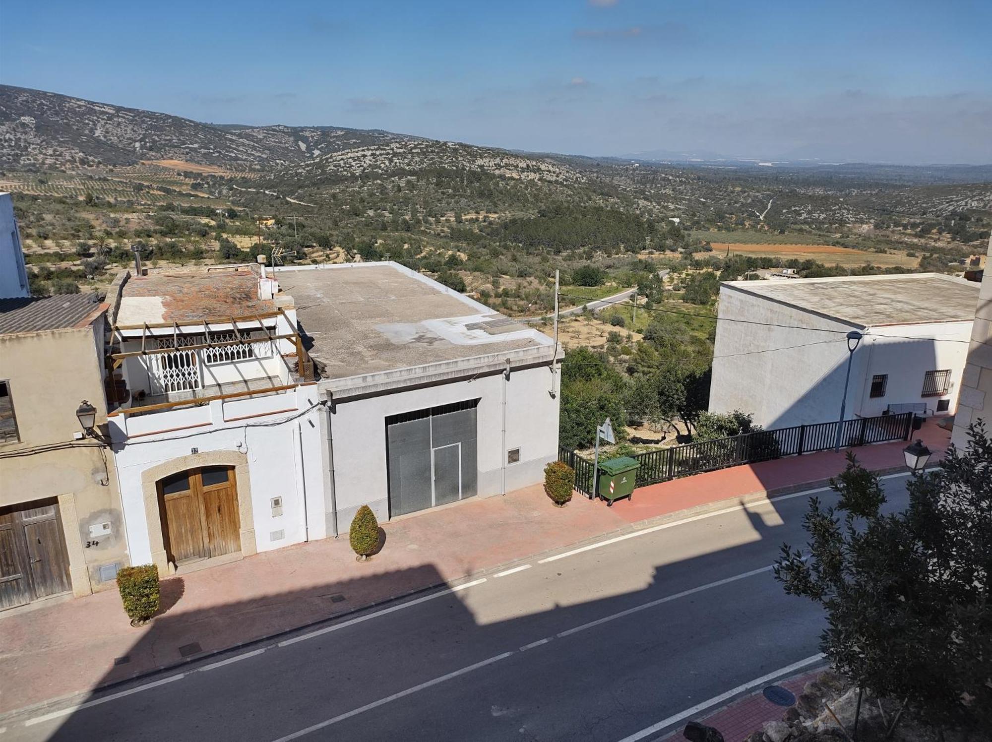 Tranquil And Spacious Townhouse In Historical And Picturesque Cervera Del Maestre 外观 照片